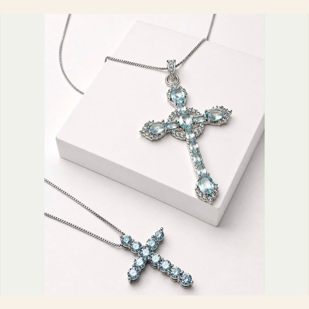 ice blue · SABRINA PORTO